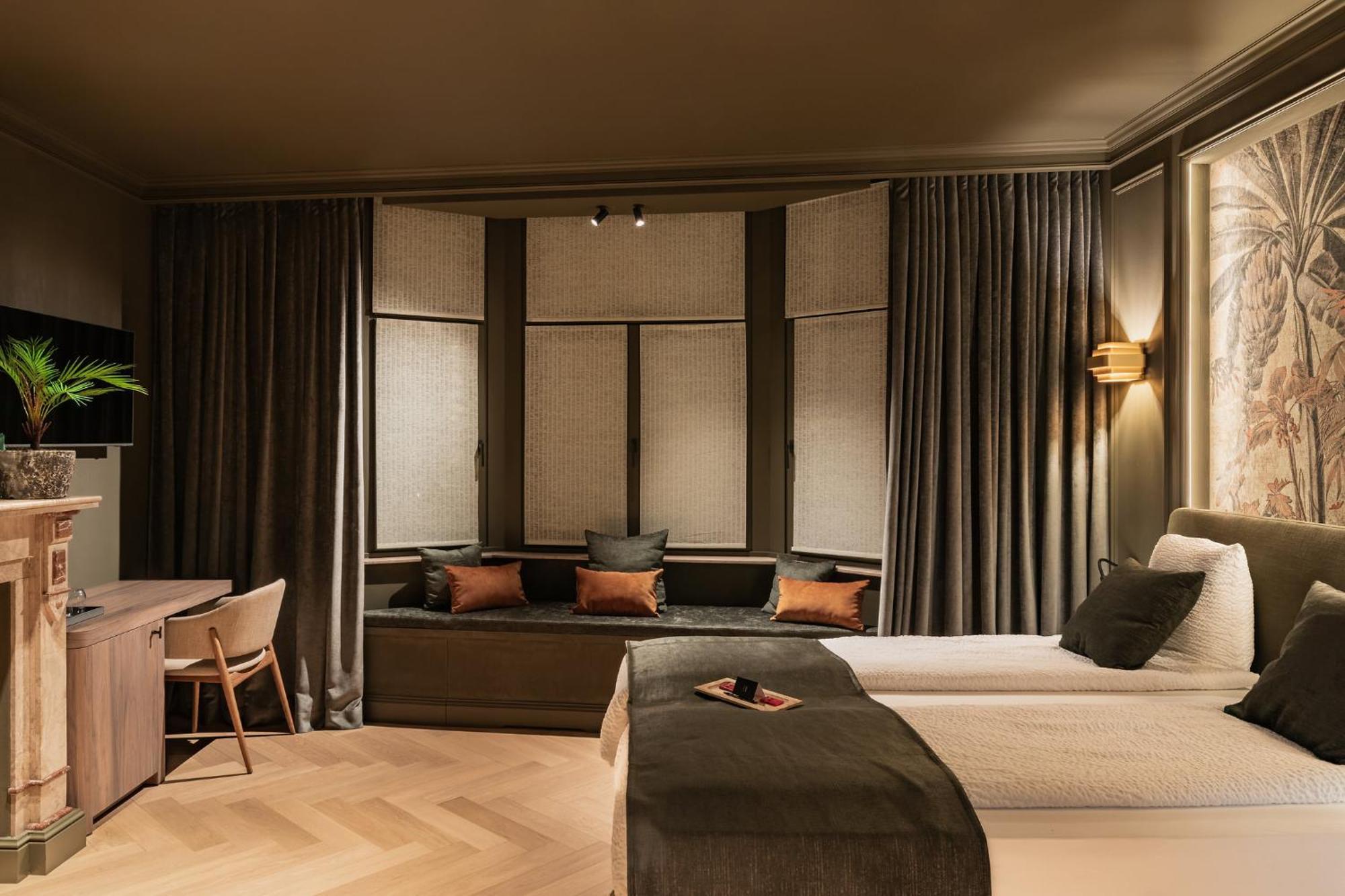 B&B Herenhuis Изегем Екстериор снимка